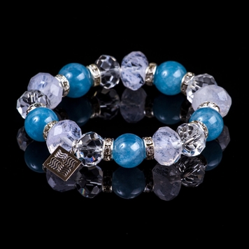 Pulsera de cristal con aguamarina.