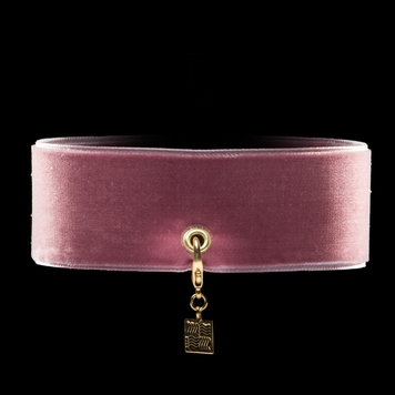 Collar gargantilla de la colección "Seis Gatos"