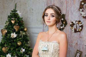 Colecci&oacute;n de colgantes de joyer&iacute;a inspirada en &laquo;Piel de asno&raquo; &mdash; una magia que puedes llevar contigo