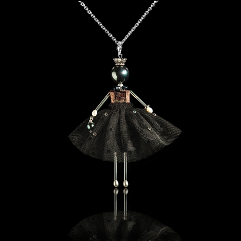 Gorgeous pendant doll - Black Queen.