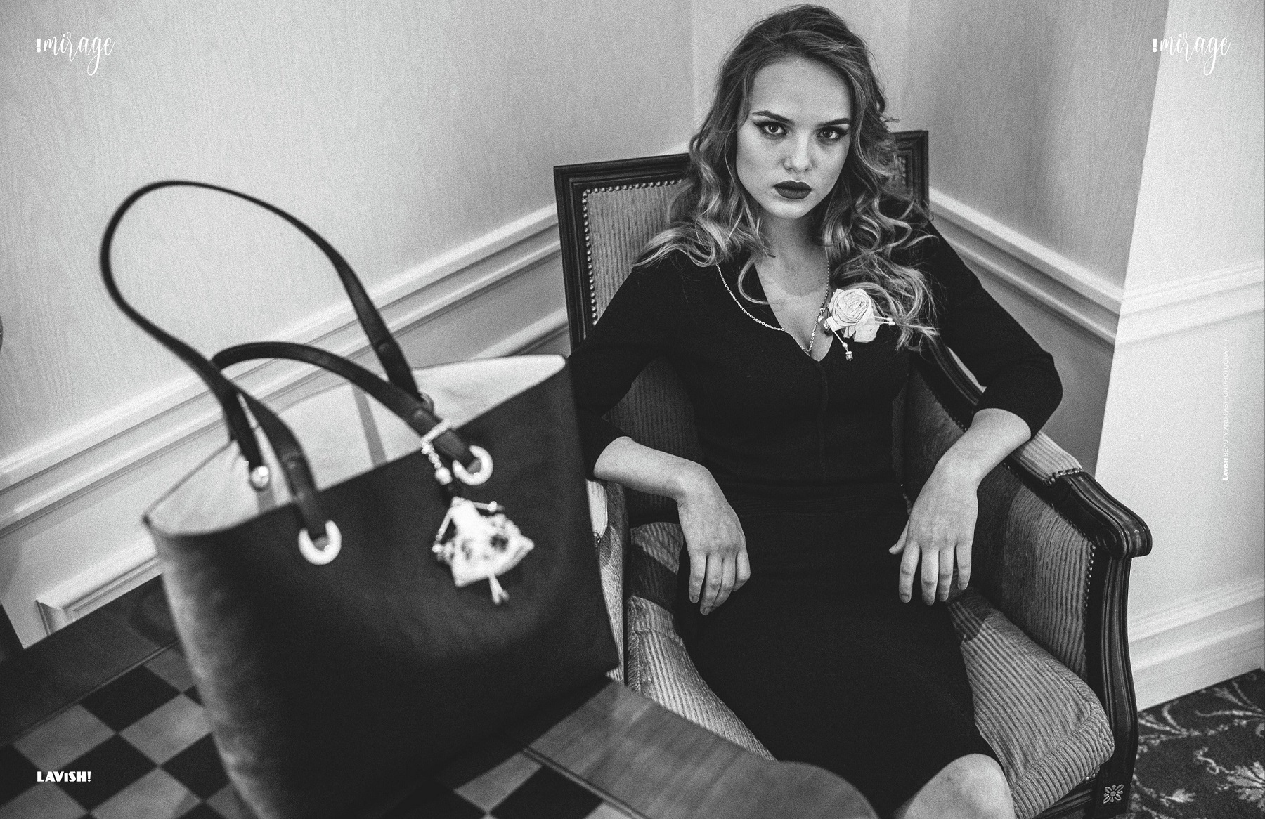 Elegante publicación de las joyas únicas de SARANA en una revista internacional de moda