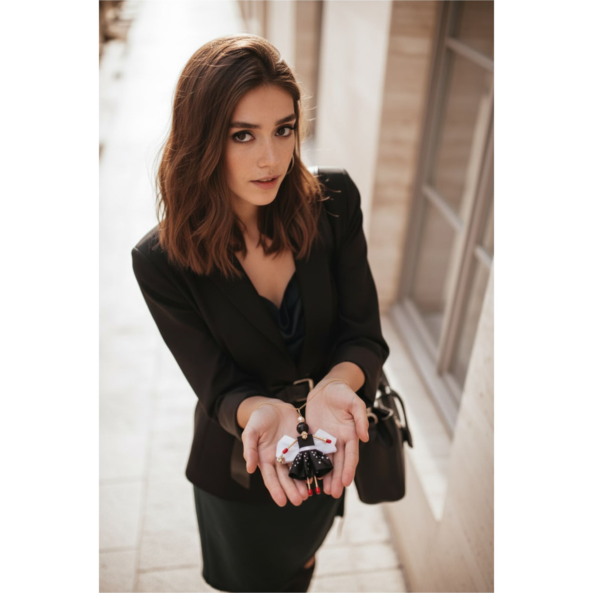 lifestyle look with SARANA jewelry doll pendant