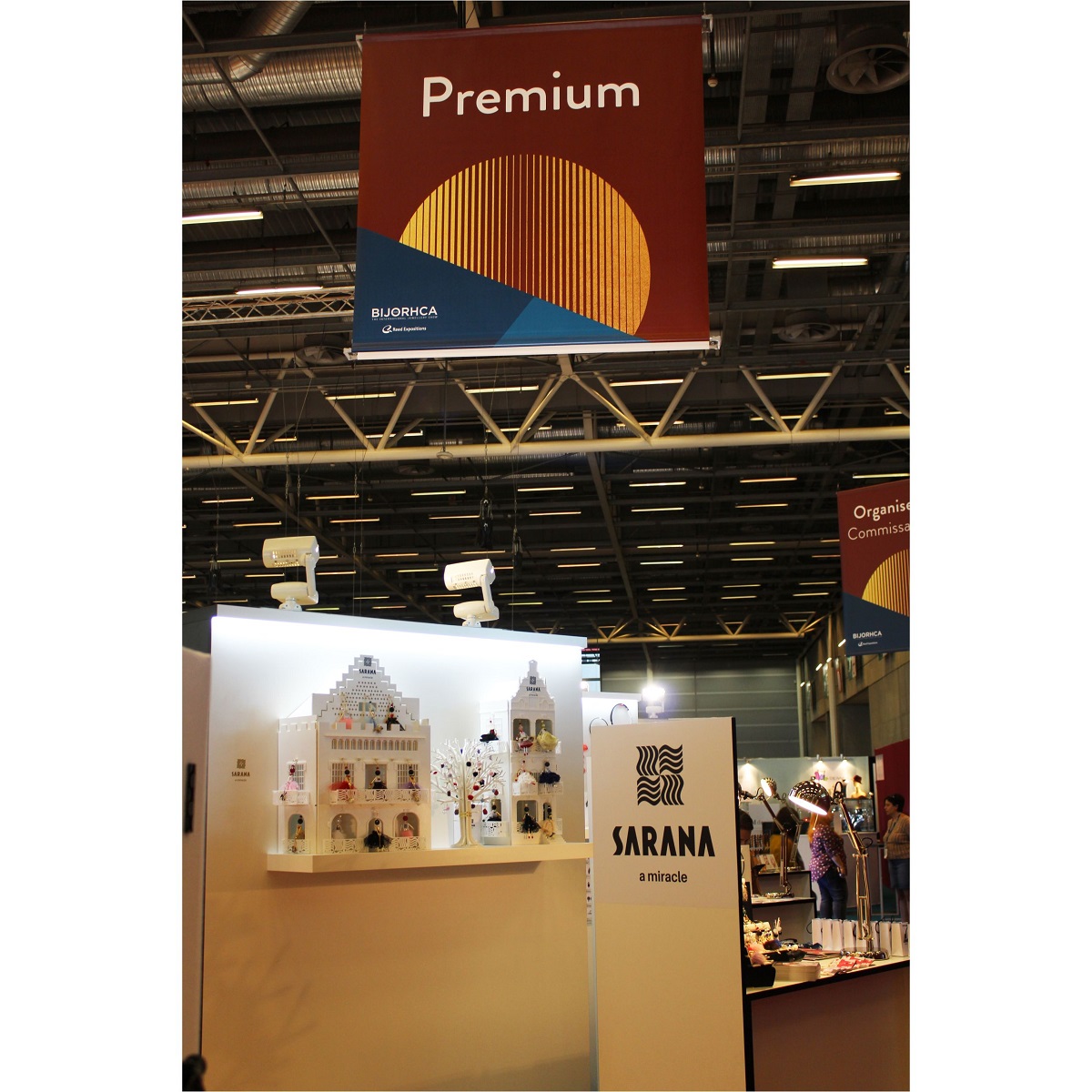 SARANA® designer jewelry stand at the international BIJORHCA Paris exhibition