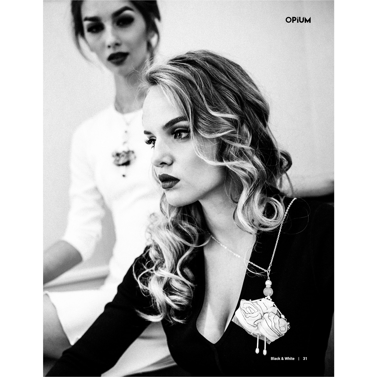 Estilo, elegancia y estética en las fotografías editoriales en blanco y negro de SARANA®