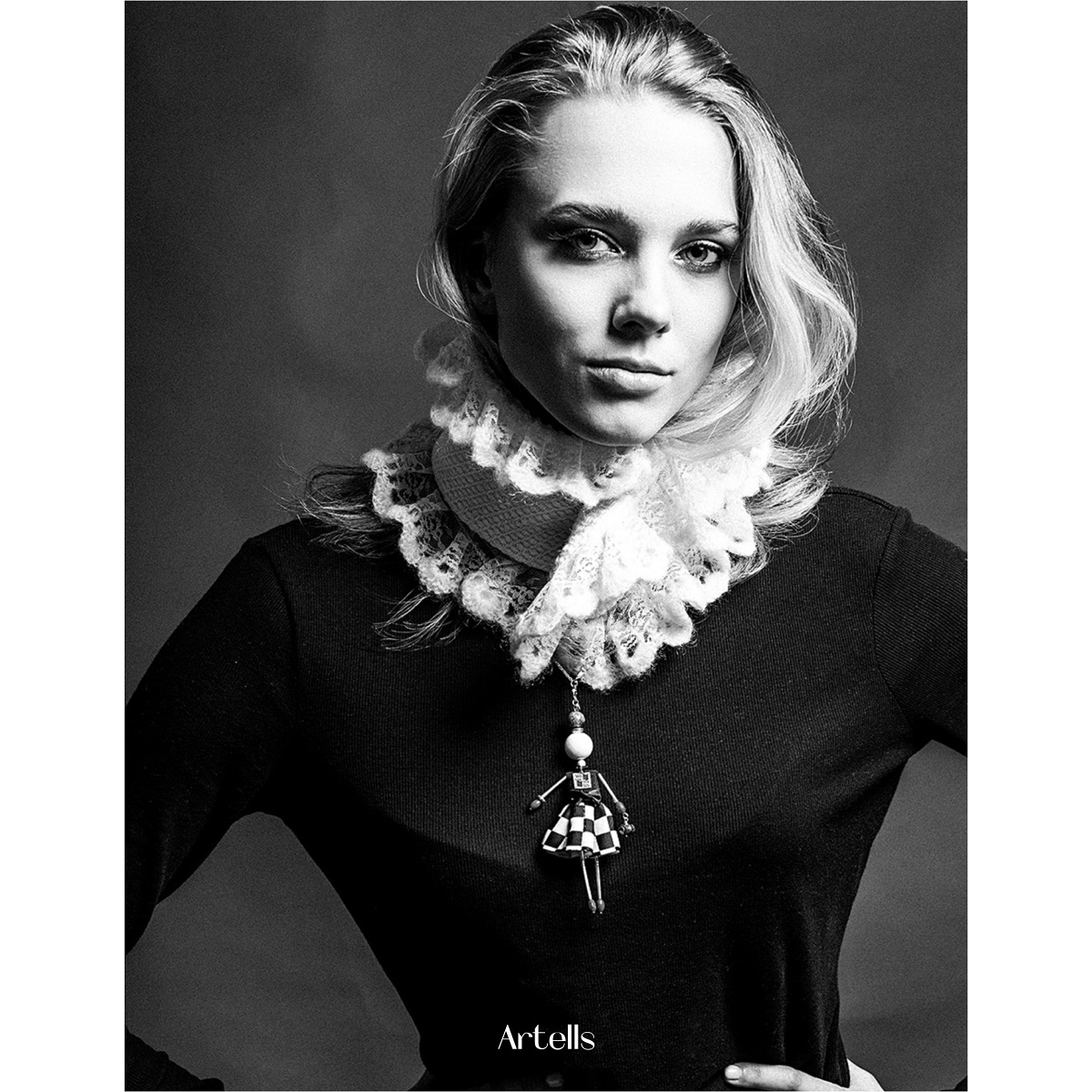 Чорно-біла колекція BLACK & WHITE SARANA® — класичний стиль поза часом