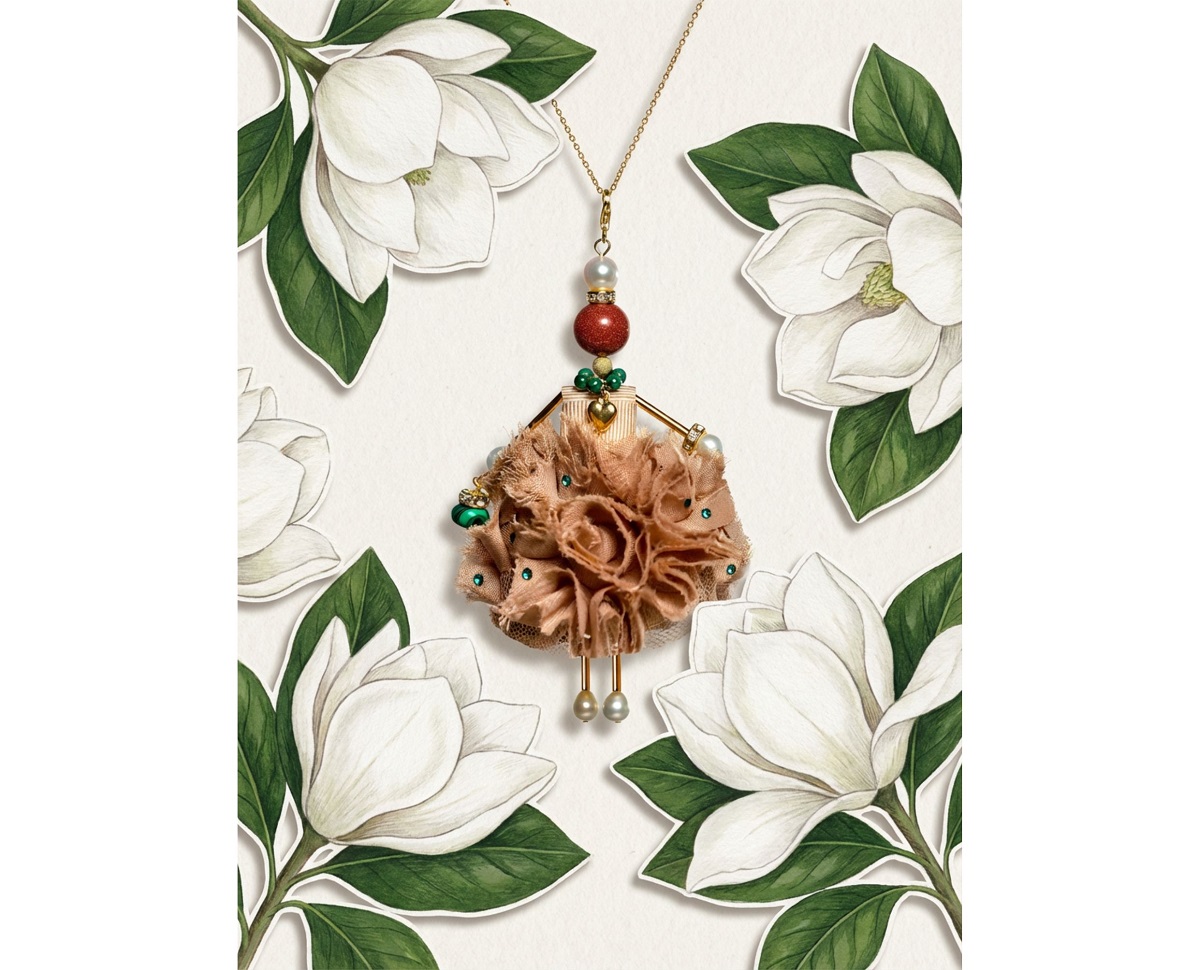 SARANA jewelry doll pendant in a nude-colored outfit with aventurine, malachite and pearls