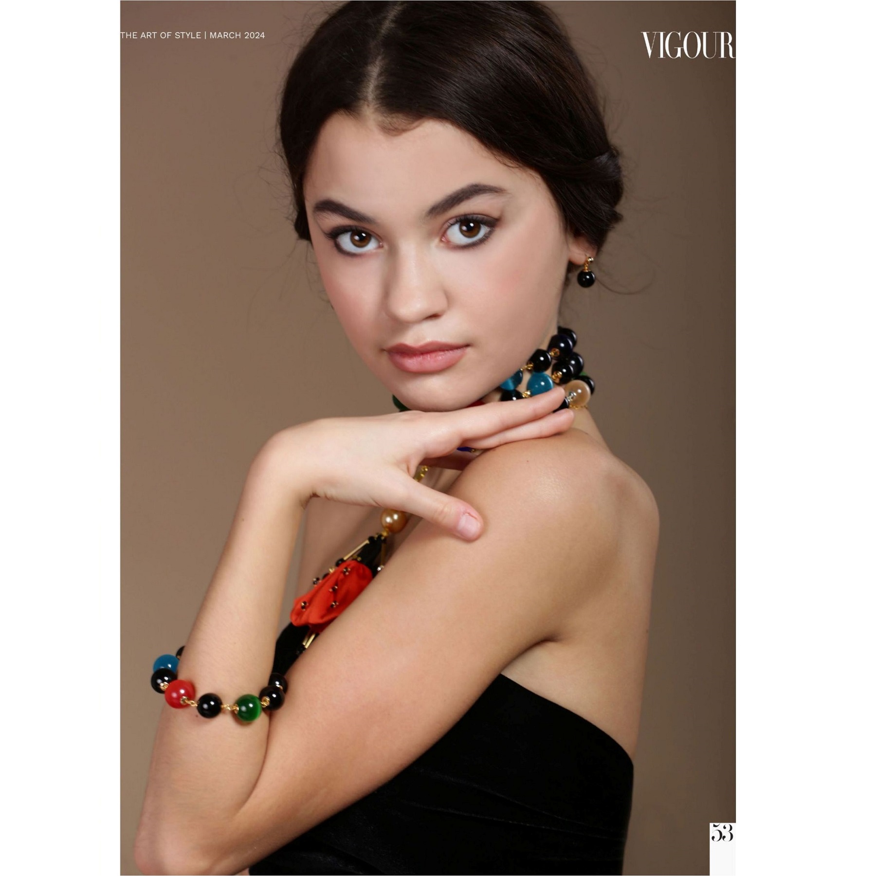 Muñeca colgante de joyería SARANA® — estilo, moda y diseño de autor